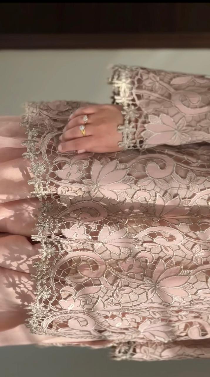 Cutwork Set